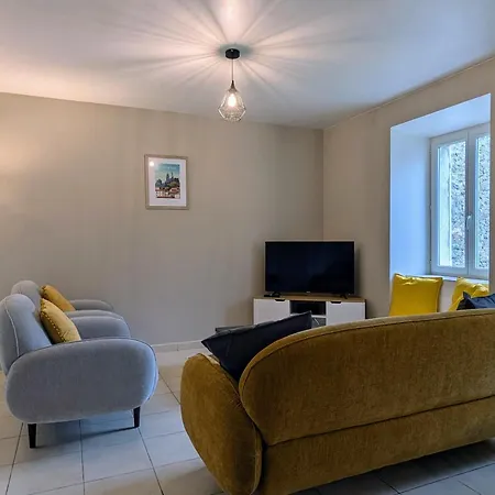 Maison Paisible, Parking - 6 Pers. - Fr-1-582-547 * Saint-Jeures