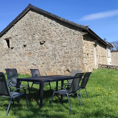 펜션 Maison Paisible, Parking - 6 Pers. - Fr-1-582-547 Saint-Jeures